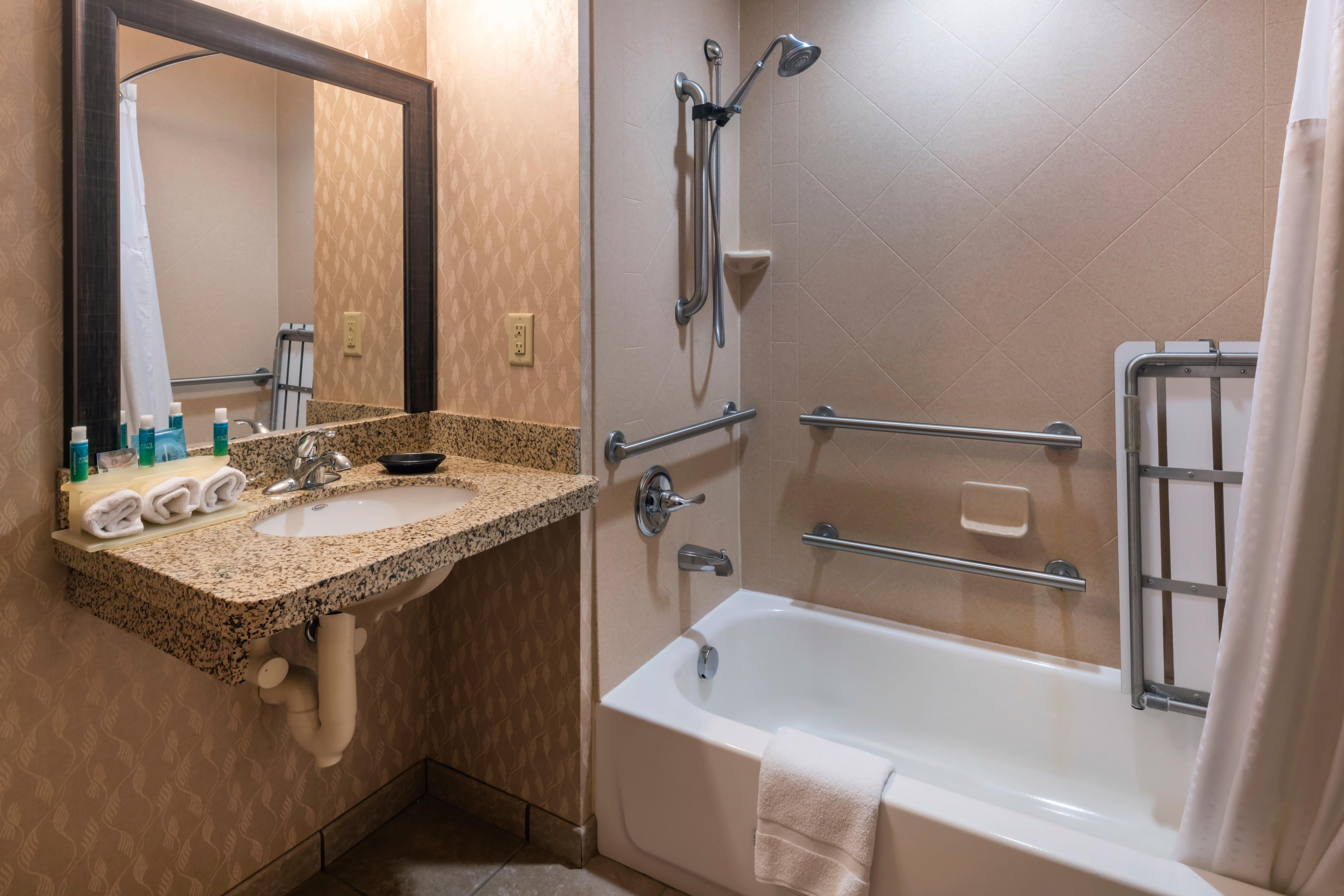 Holiday Inn Express Hays By Ihg Exterior foto