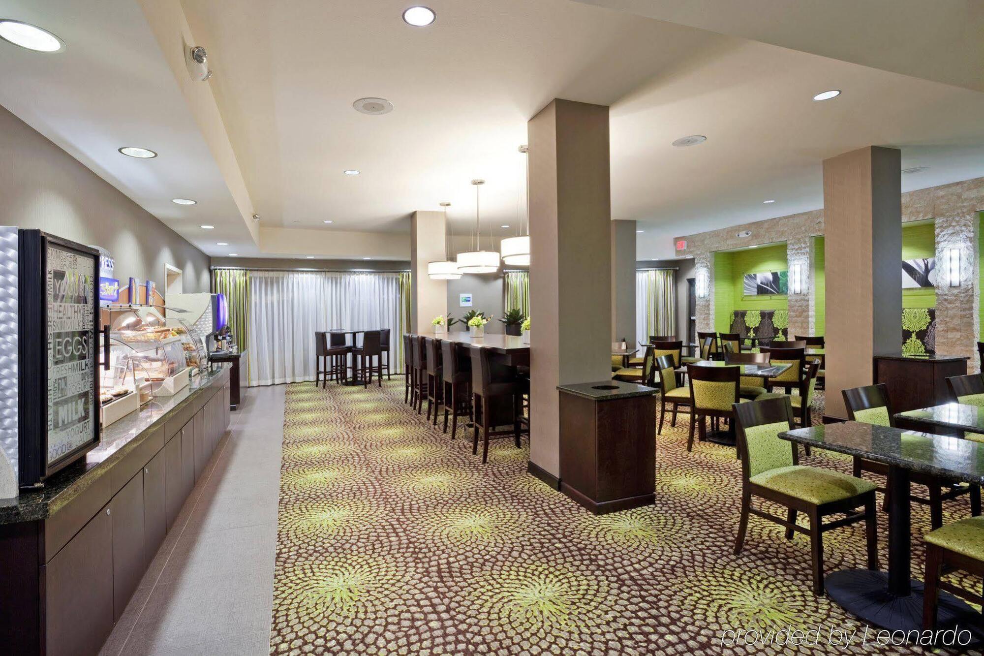 Holiday Inn Express Hays By Ihg Exterior foto